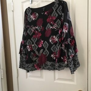 LADIES’ Alfani Top (1X)